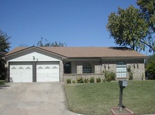 1637 Edge Hill Rd, Benbrook, TX 76126