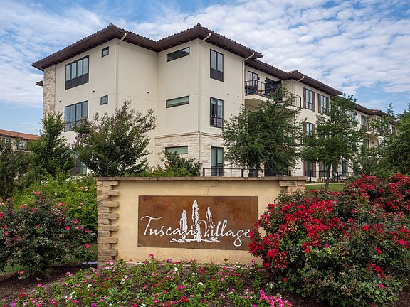 2nd image of 102 Bella Toscana Ave #1301