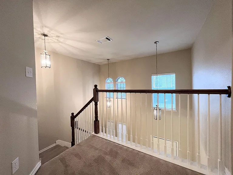1149 King George Ln — Photo 12