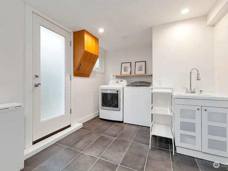 3710 W Armour Pl — Photo 10