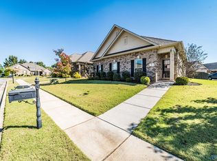 3 Knobcone Ln SW, Huntsville, AL 35824