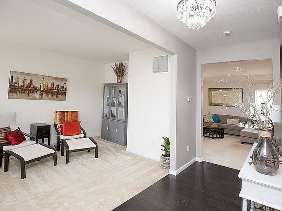 4th image of 5389 Hollybrook Ln