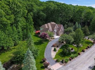 26 Stonehedge Dr, Hardyston Twp., NJ 07460