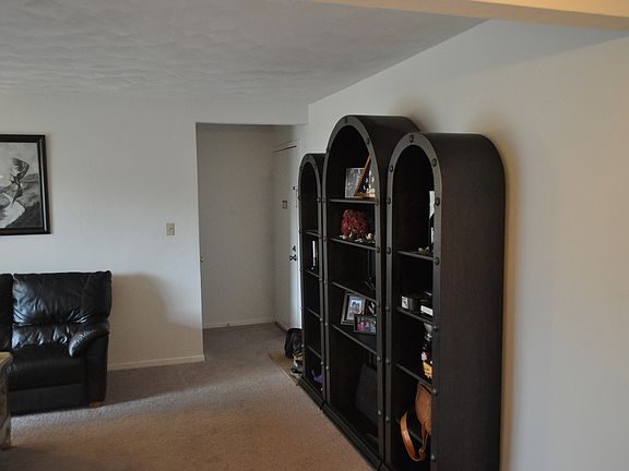 5th image of 2100 Foxhunt Ln APT G