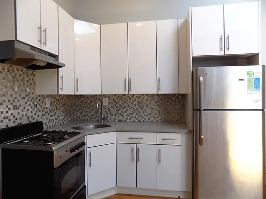 Rented by Blue Egg Realty Corp | media 21