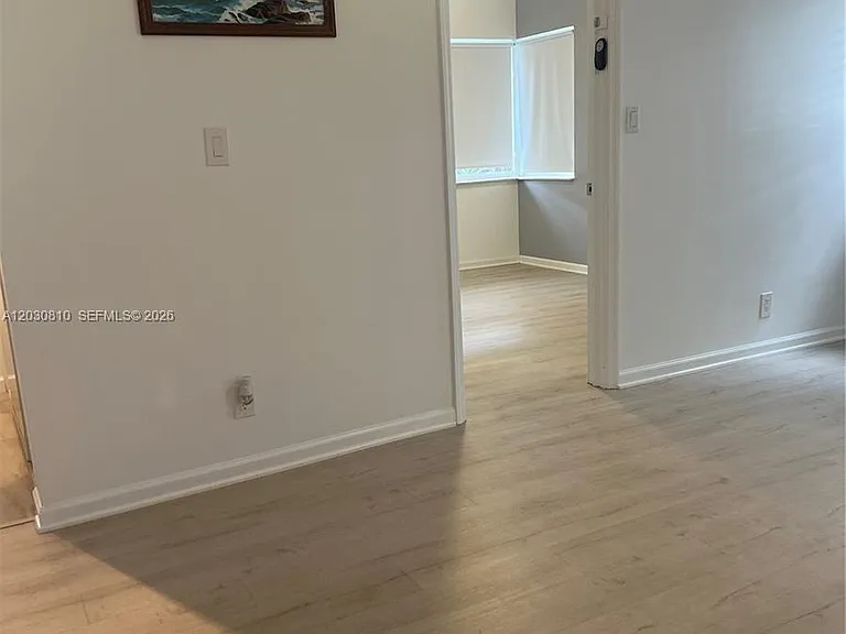 225 SE 16th Ave #2 — Photo 5