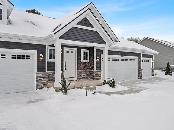 3rd image of 13560 Bowne Dr