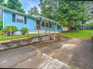 103 E Maiden Ln, Oak Ridge, TN 37830