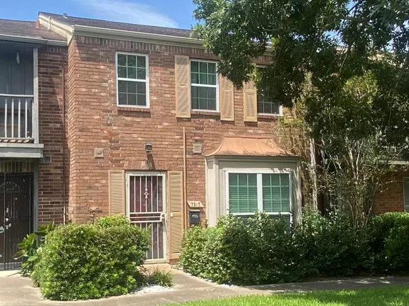 7913 Grove Ridge Dr, Houston, TX 77061
