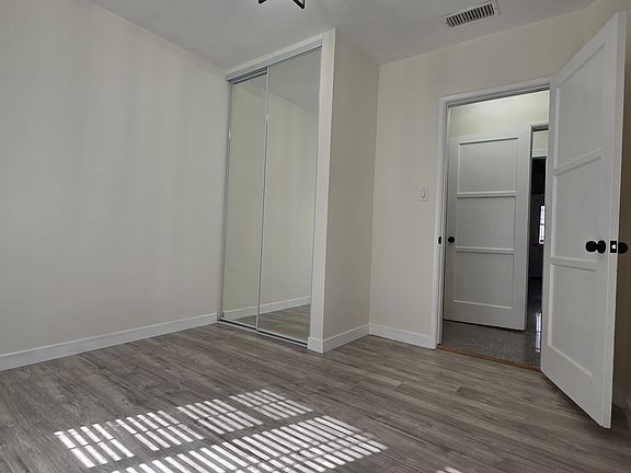 4th image of 6956A Wystone Ave