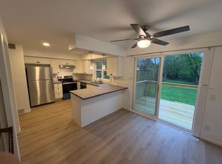 913 Moorland Rd, Madison, WI 53713