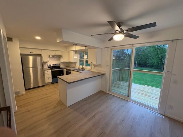 913 Moorland Rd, Madison, WI 53713