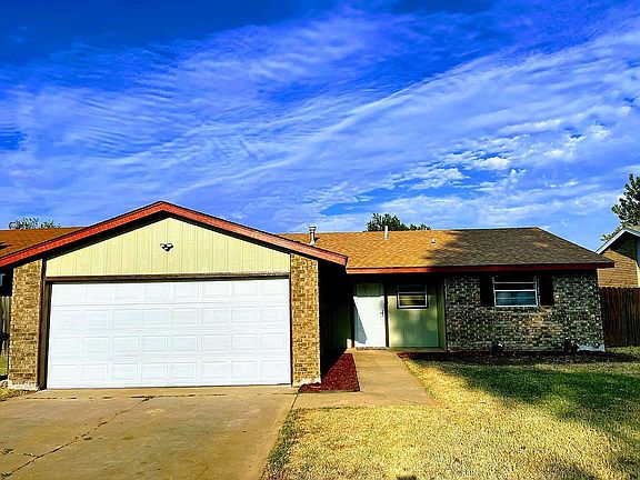 2nd image of 113 S La Mesa Dr