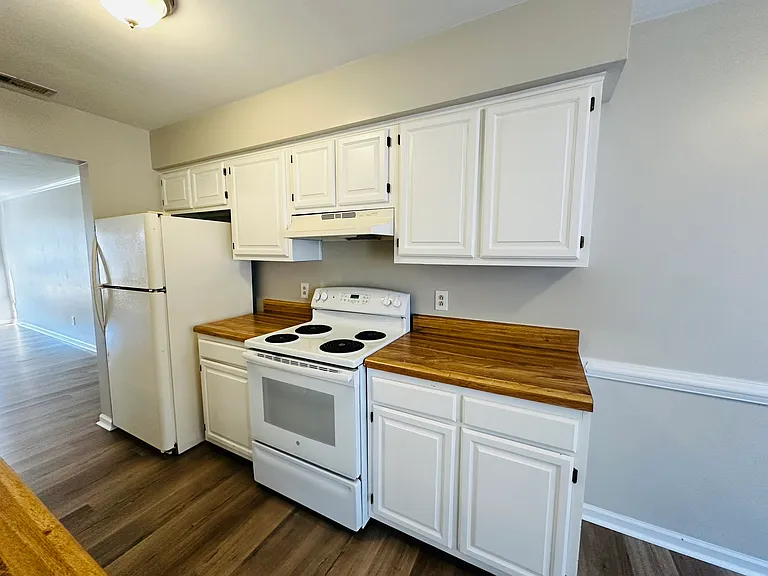 228 Windbrooke Ln — Photo 8
