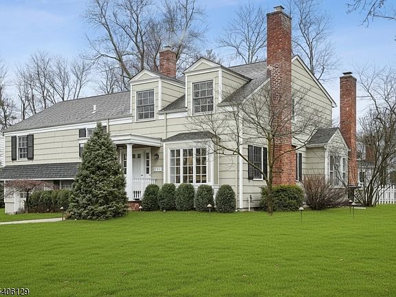 2nd image of 236 White Oak Ridge Rd