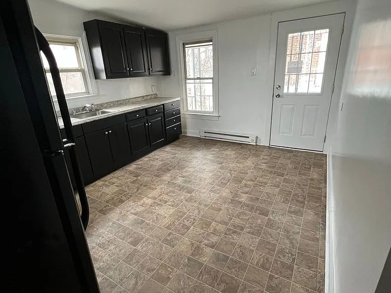 1055 N Duke St — Photo 6