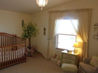 28402 N Pear Dr, Benton City, WA 99320