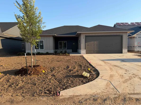 709 N Wheatland Pl, Wichita, KS 67235