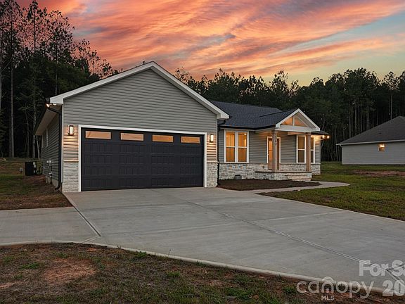 3rd image of 2263 Lee Lawing Rd