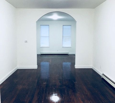 3rd image of 40 Coffey St #1