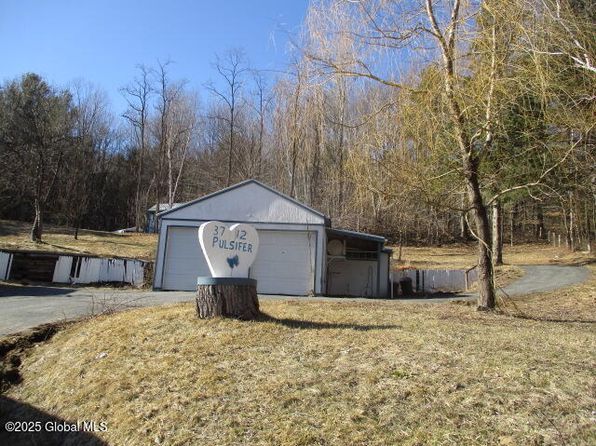 3712 Route 3, Saranac, NY 12981