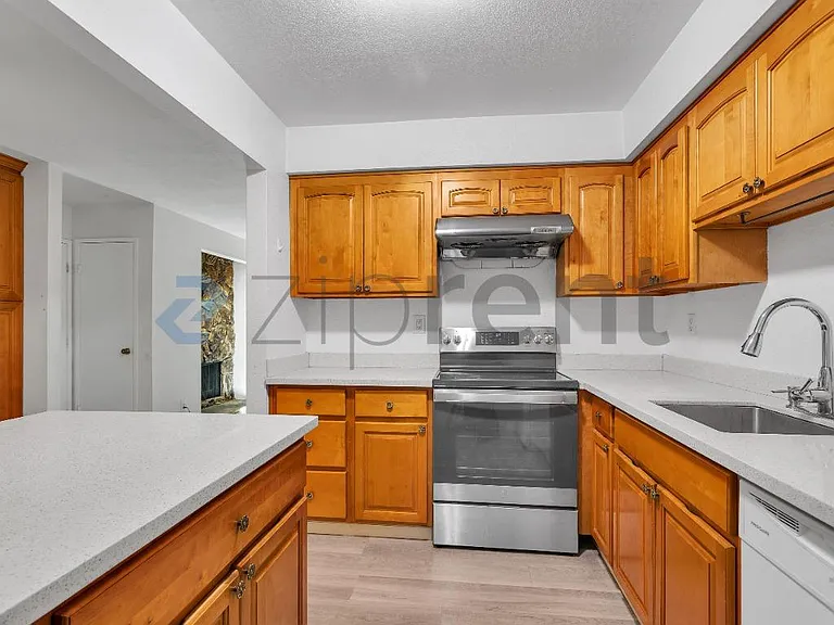 46874 Fernald Cmn — Photo 15