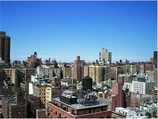 Rented by Douglas Elliman | media 23