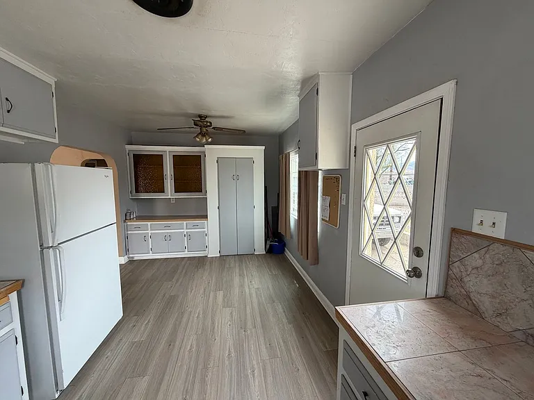 503 California Ave — Photo 4