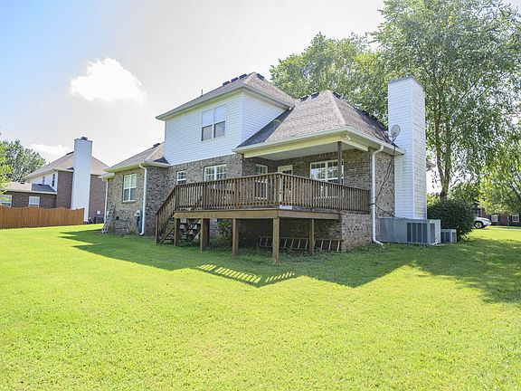 2nd image of 230 Autumn Glenn Dr