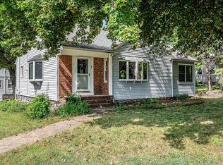 7 Peters St, North Andover, MA 01845