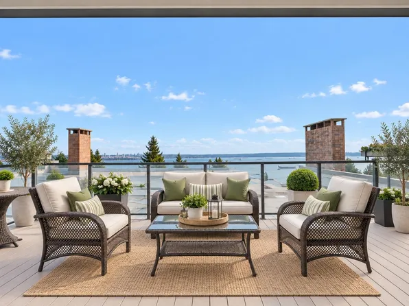 2206 Folkestone Way #1, West Vancouver, BC V7S 2X7
