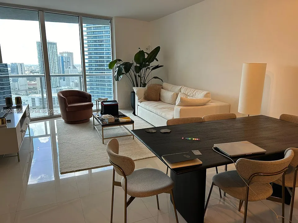 465 Brickell Ave #3506