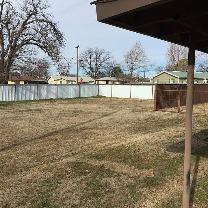 2nd image of 1039 Jewel Ave