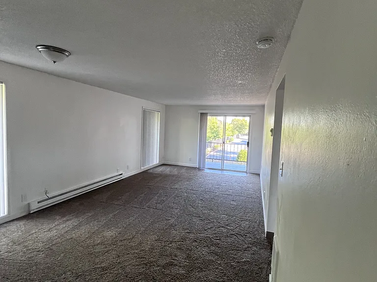 3478 Hadley St NE — Photo 12