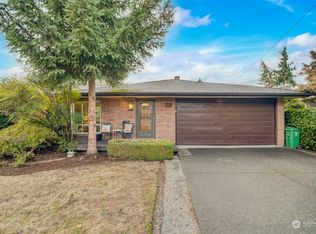 6051 41st Ave NE, Seattle, WA 98115