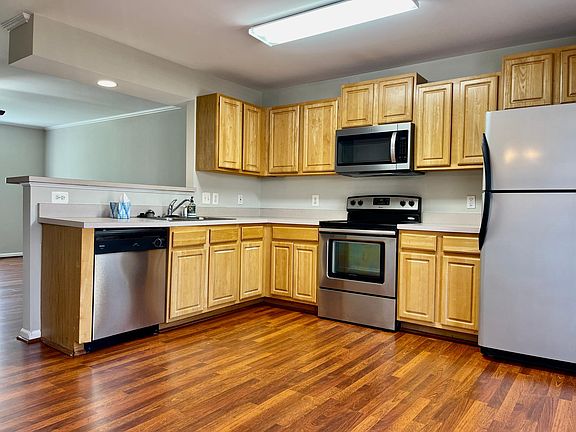 2nd image of 215 Ilona Ct