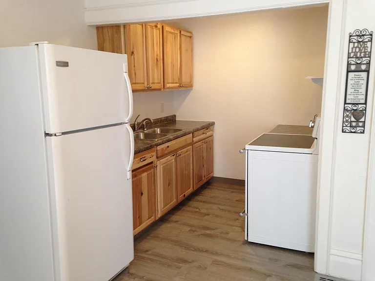 1140 Lawe St #L — Photo 4