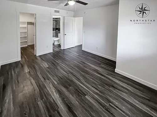 Floor plan B1 Modern 875sqft - Kickingbird