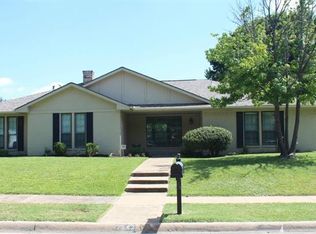 2242 Woodcreek, Carrollton, TX 75006