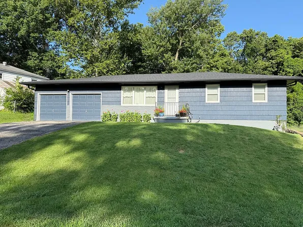 2926 N 64th Ter, Kansas City, KS 66104