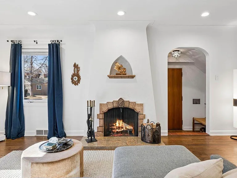 Livingroom Main Floor1