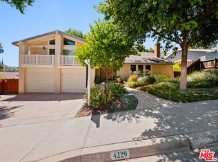 4229 Meadow Lark Dr, Calabasas, CA 91302