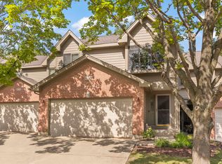 2034 Jeffrey Ct #2034, Elgin, IL 60123