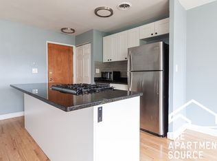 664 W Grace St #663-5, Chicago, IL 60613