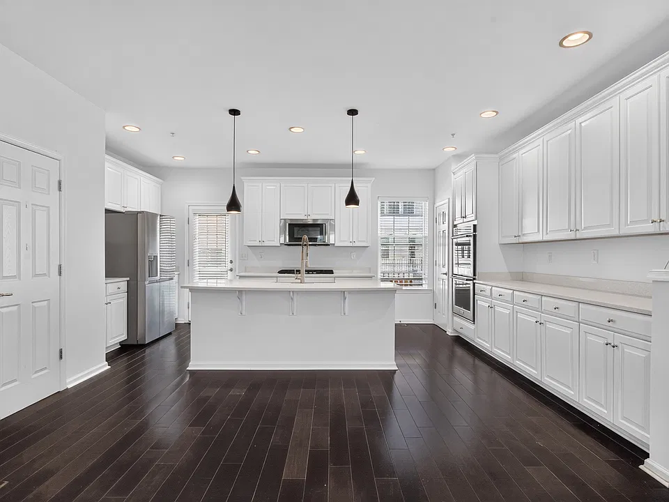 46 Truman Dr
