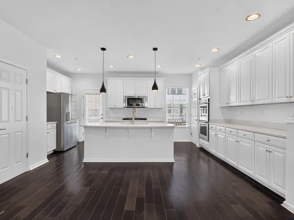 46 Truman Dr, Wood Ridge, NJ 07075