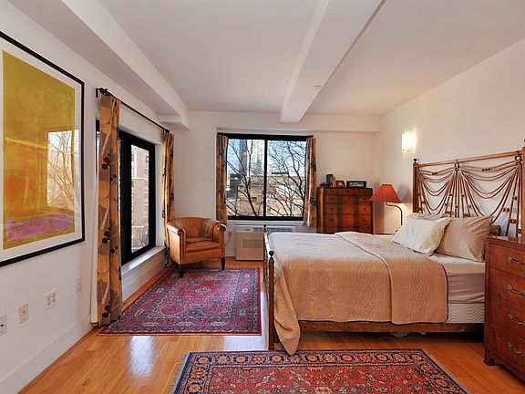 3rd image of 457 Atlantic Ave APT 5A