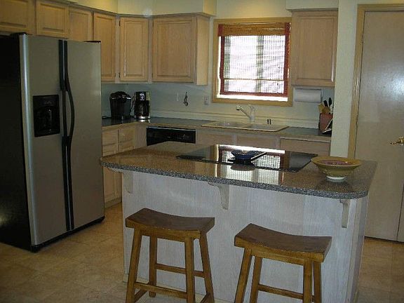 4th image of 7221 71st Way NE