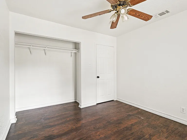 8619 Painted Teepee St — Photo 21