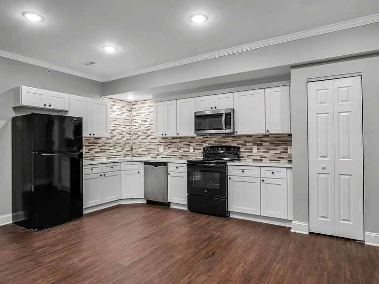 Rylie Court, Inc. — Photo 99
